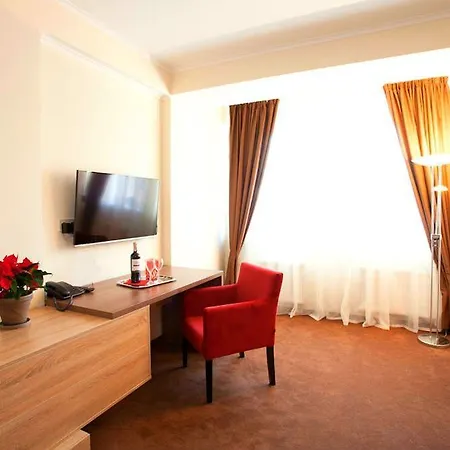 Готель Twin 4*